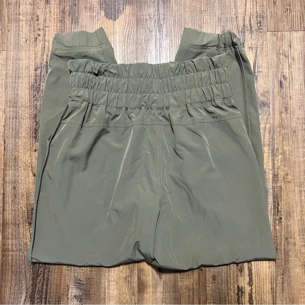 Vanilla Star Sage Green High Waisted Paperbag Waist Pants Size Large